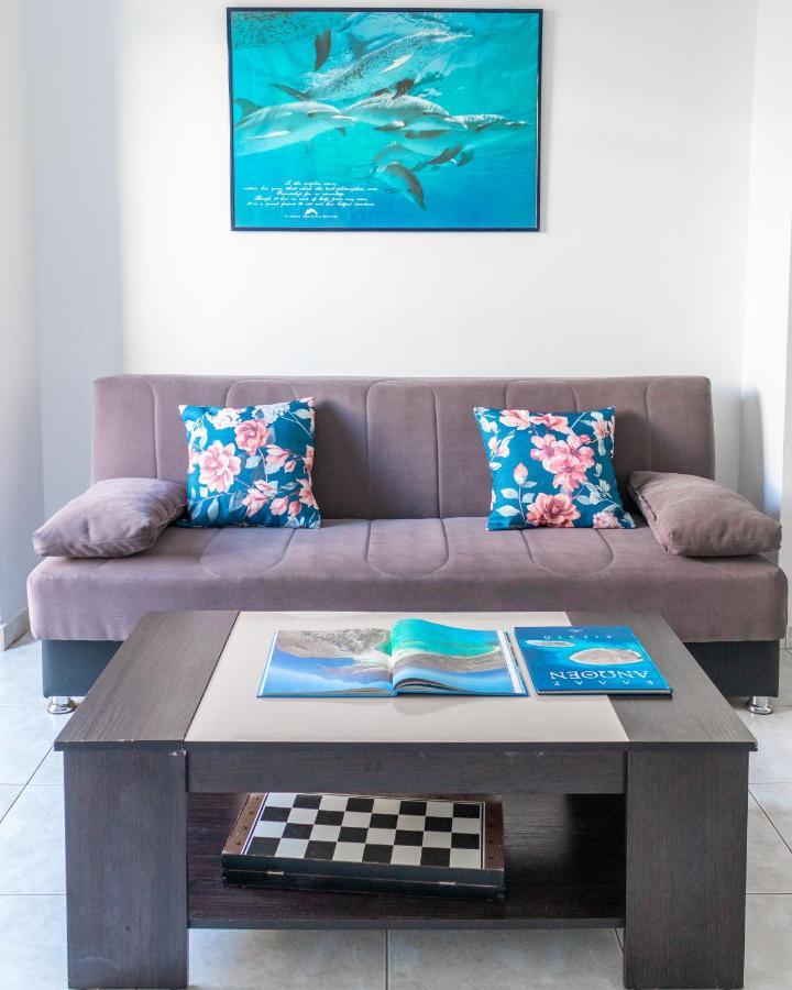 Friendly & Comfy Apartment Ierápetra Eksteriør billede